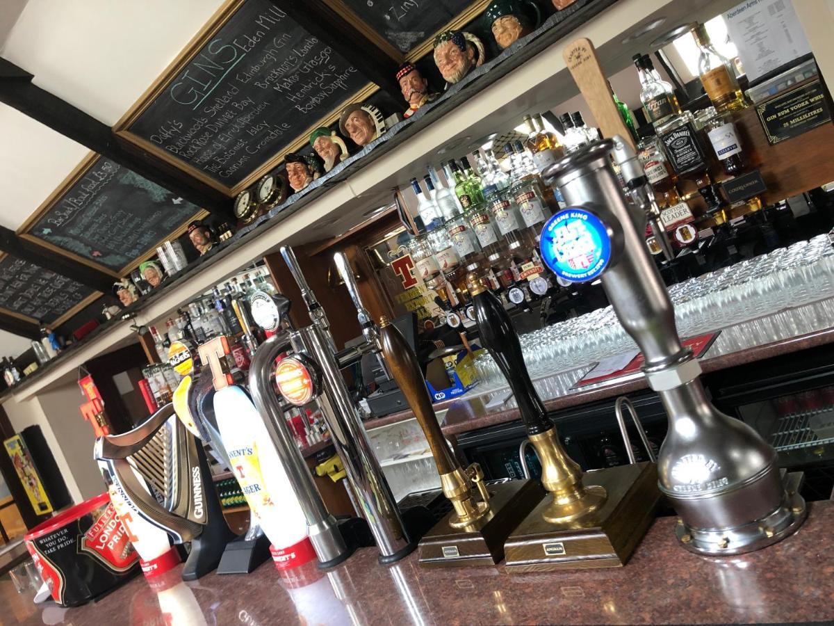 Tarves The Aberdeen Arms Hotel מראה חיצוני תמונה