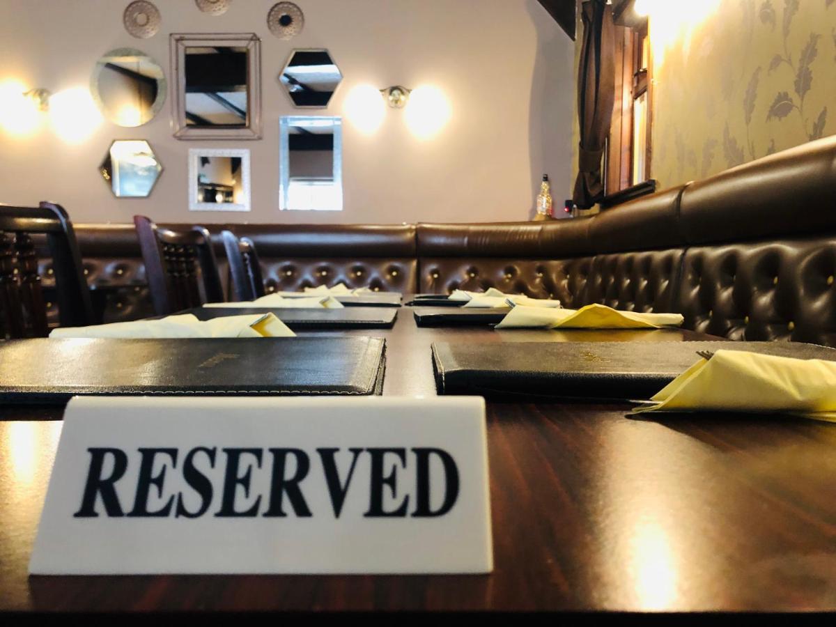 Tarves The Aberdeen Arms Hotel מראה חיצוני תמונה
