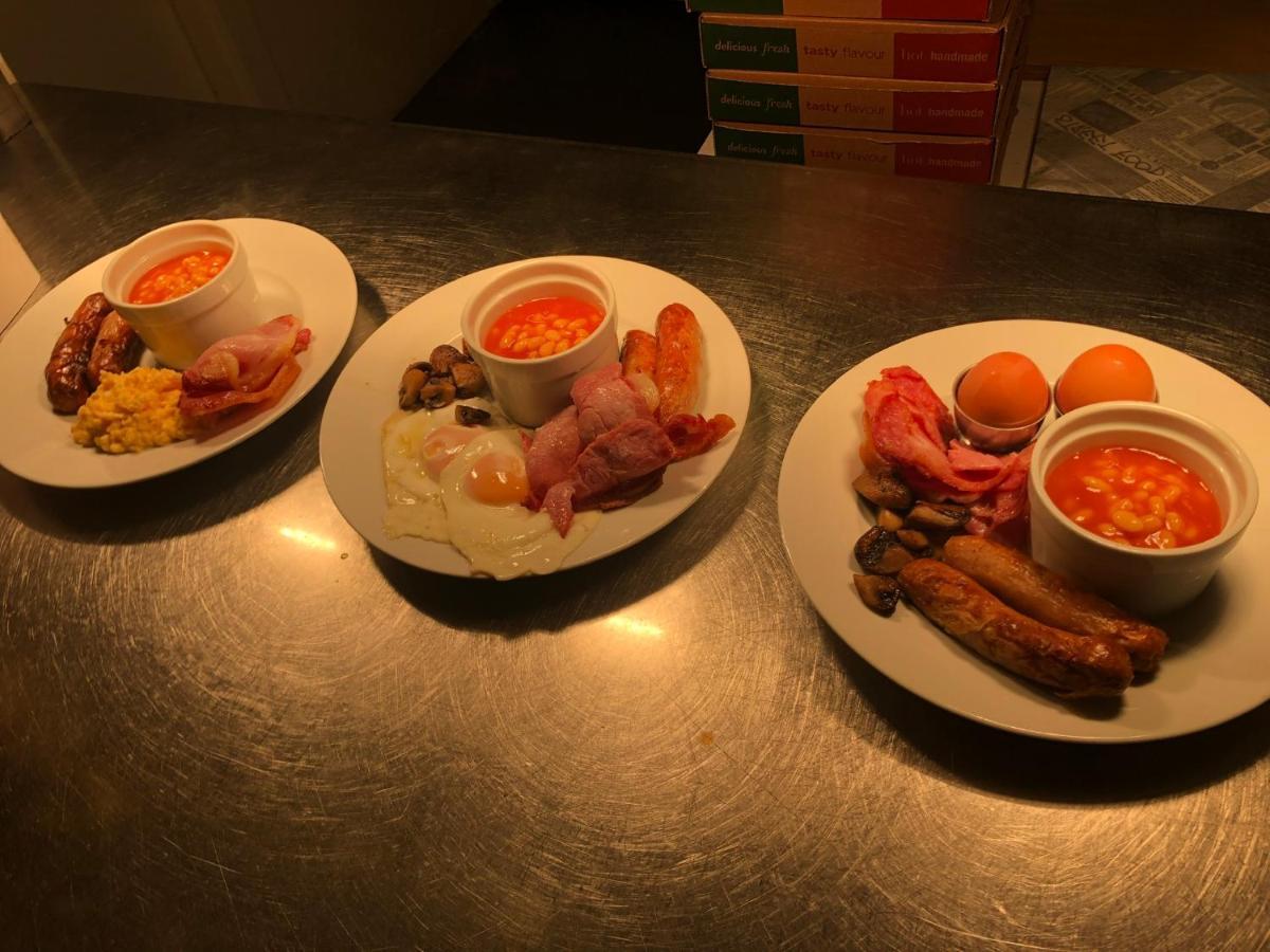 Tarves The Aberdeen Arms Hotel מראה חיצוני תמונה