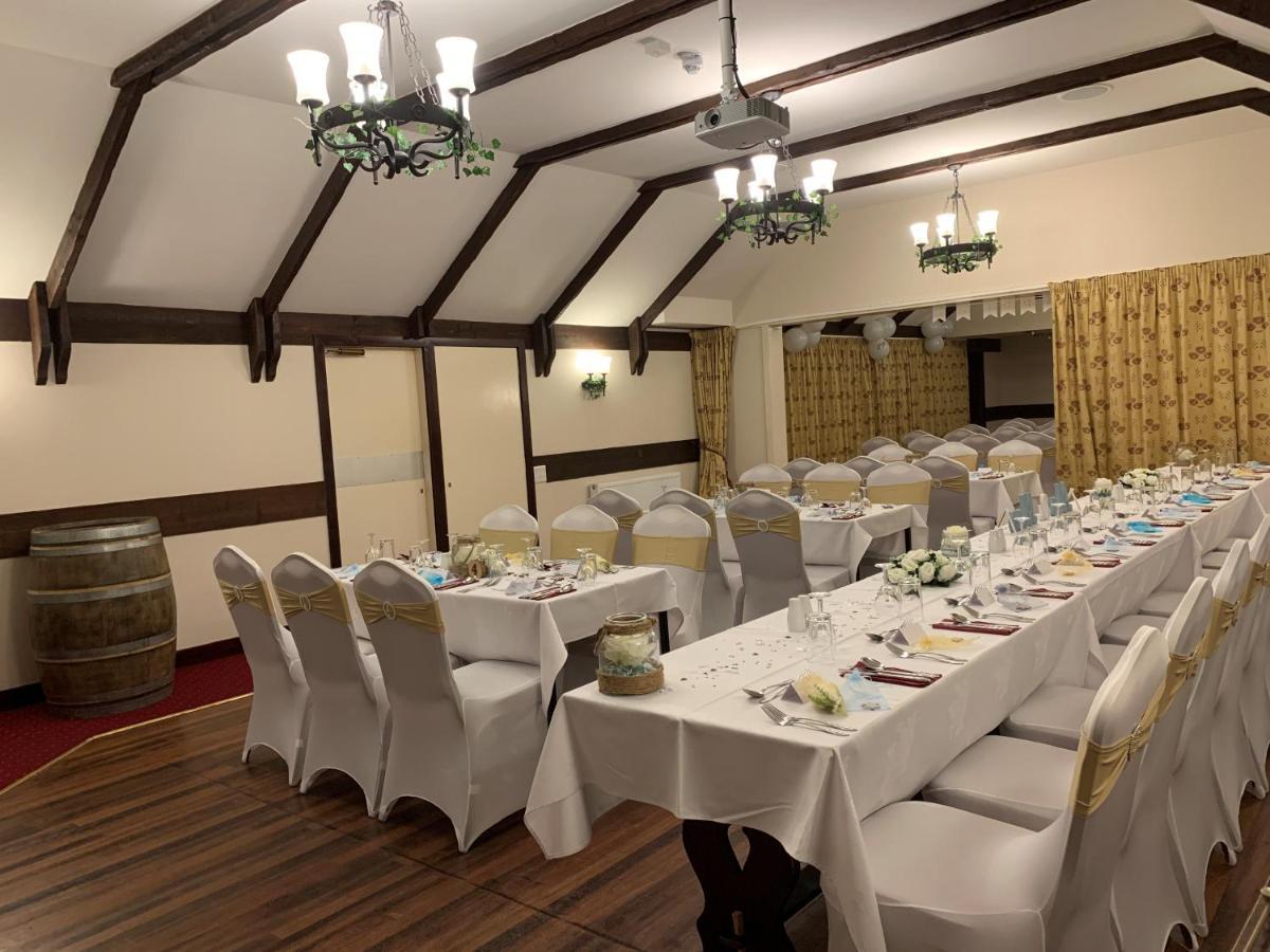 Tarves The Aberdeen Arms Hotel מראה חיצוני תמונה
