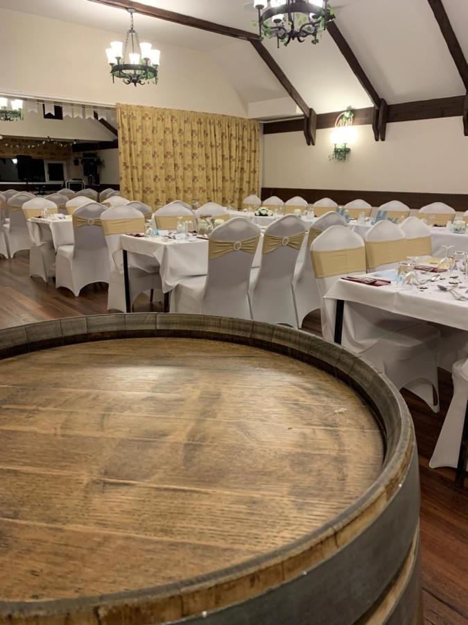 Tarves The Aberdeen Arms Hotel מראה חיצוני תמונה